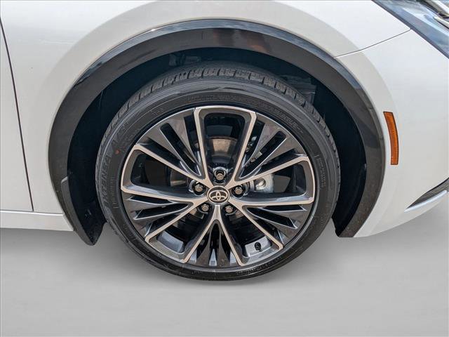 Used 2024 Toyota Prius XLE image 19