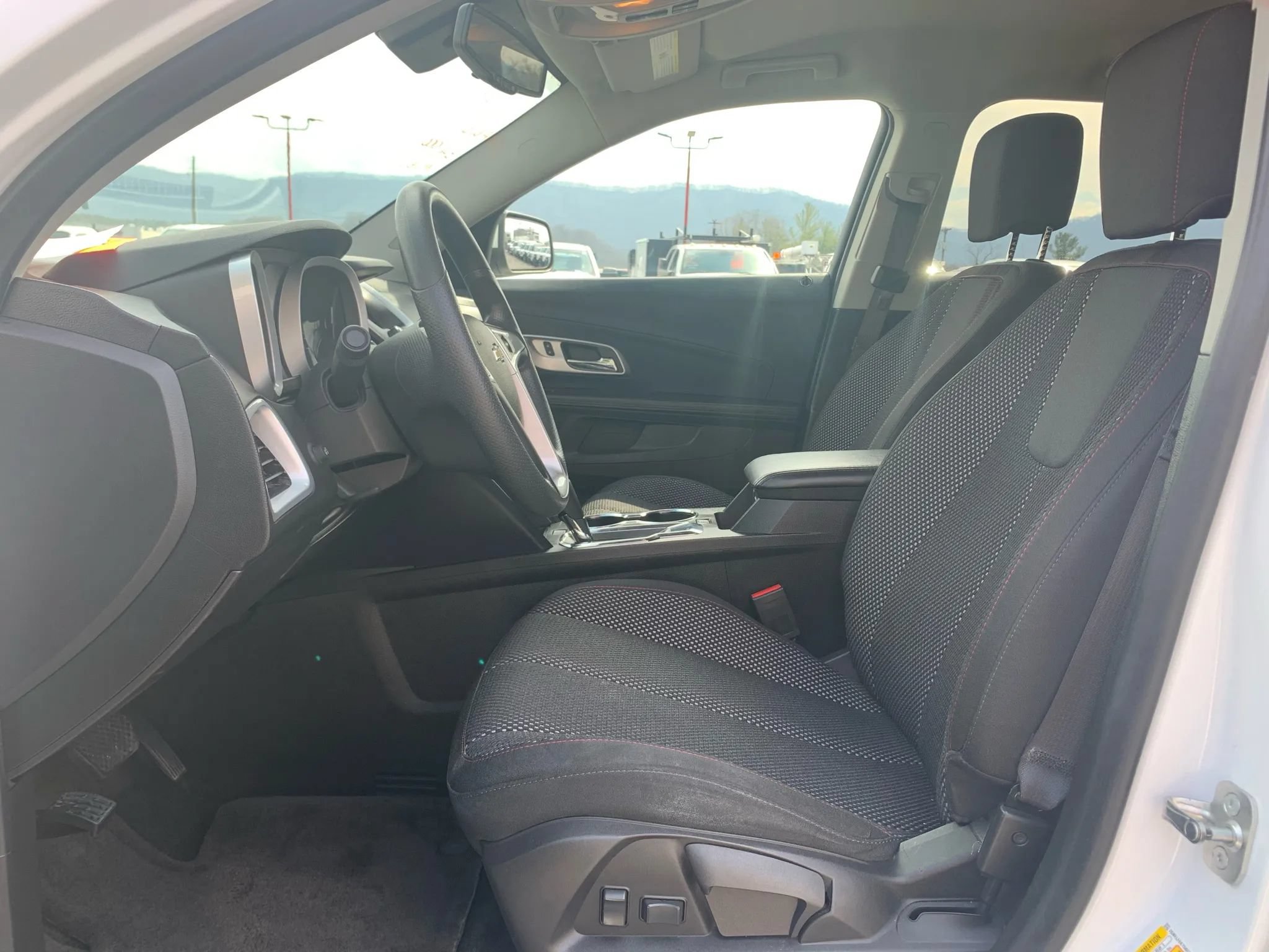 Used 2016 Chevrolet Equinox LT AWD/4WD image 9