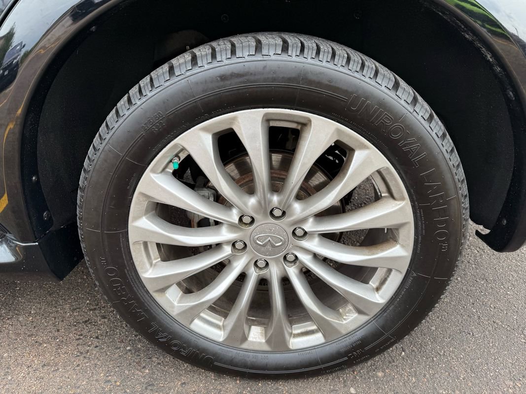 Used 2016 INFINITI QX80 Luxe w/ 22" Wheel Package image 10