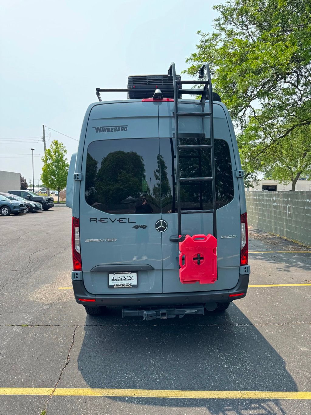 Used 2021 Mercedes-Benz Sprinter 2500 image 2