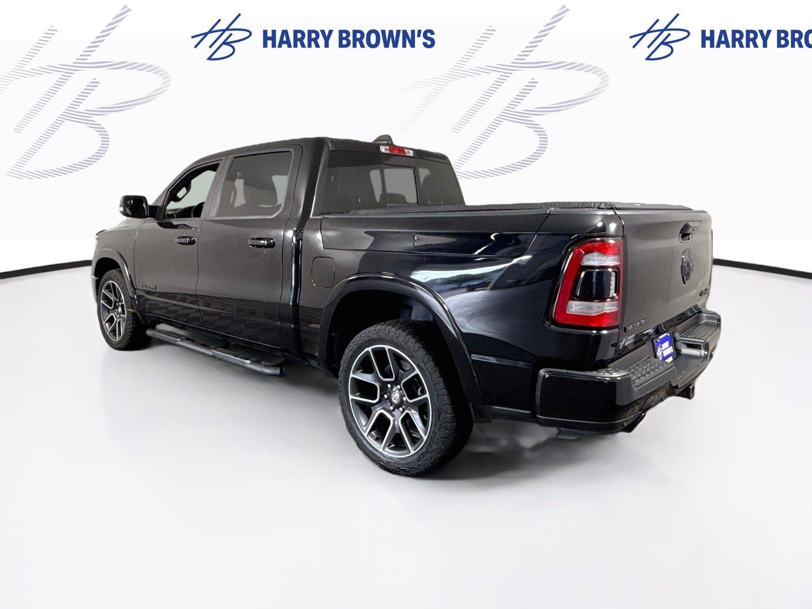Used 2019 RAM 1500 Laramie AWD/4WD image 7