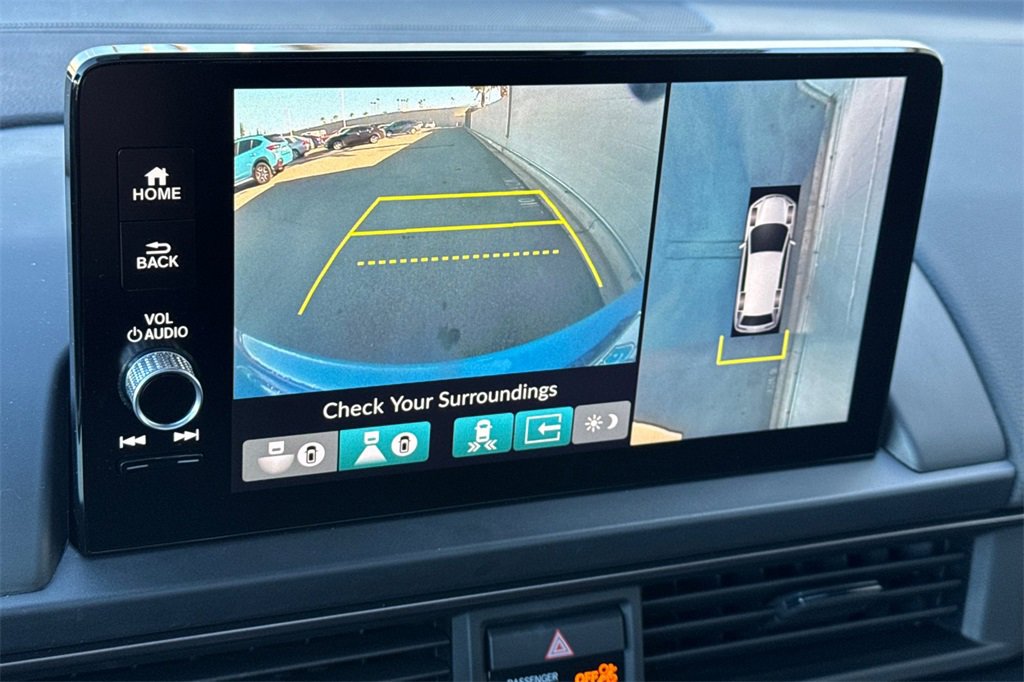 Certified 2024 Honda Pilot TrailSport image 25