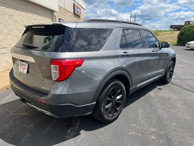 Used 2022 Ford Explorer XLT AWD/4WD image 8