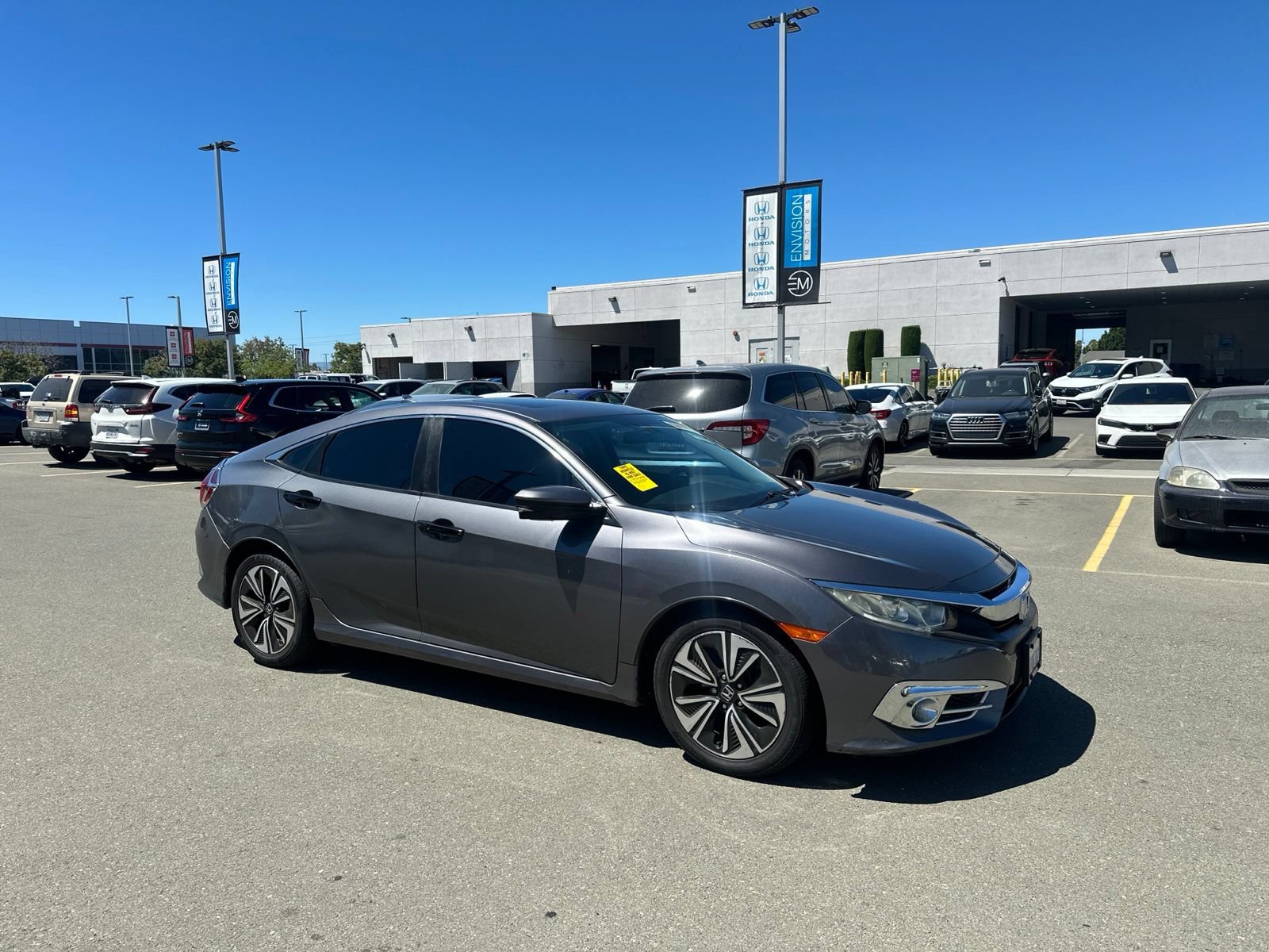 Used 2017 Honda Civic EX-T image 2