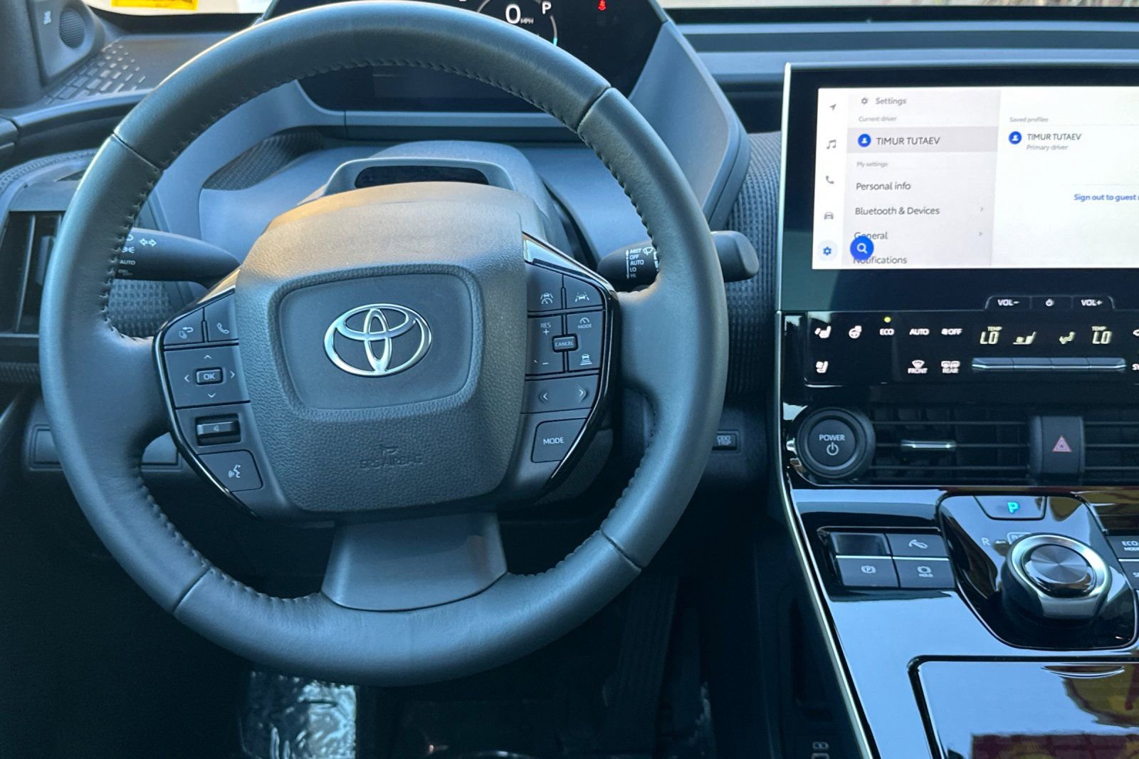 Used 2024 Toyota bZ4X Limited image 17