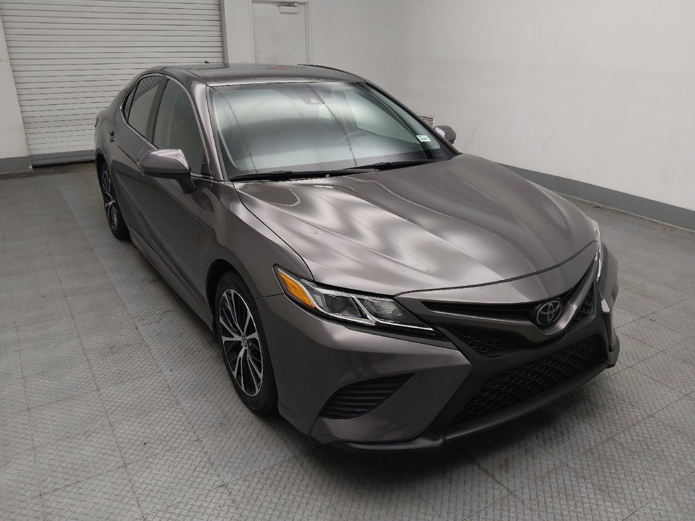 Used 2020 Toyota Camry SE image 13