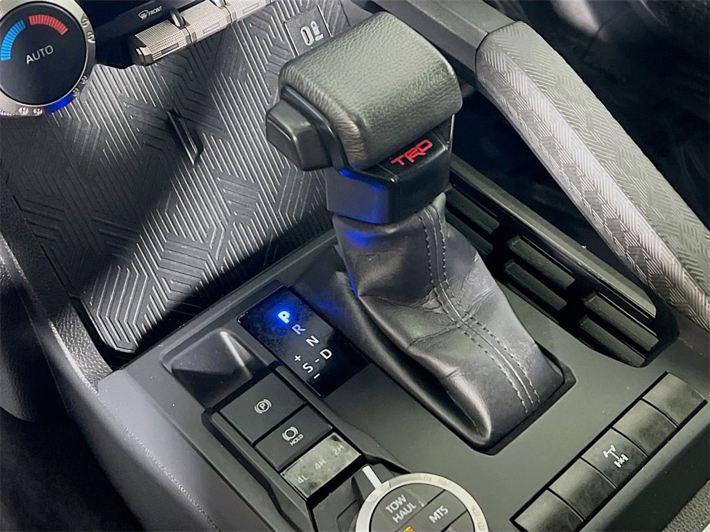 Certified 2024 Toyota Tacoma TRD Off-Road image 16