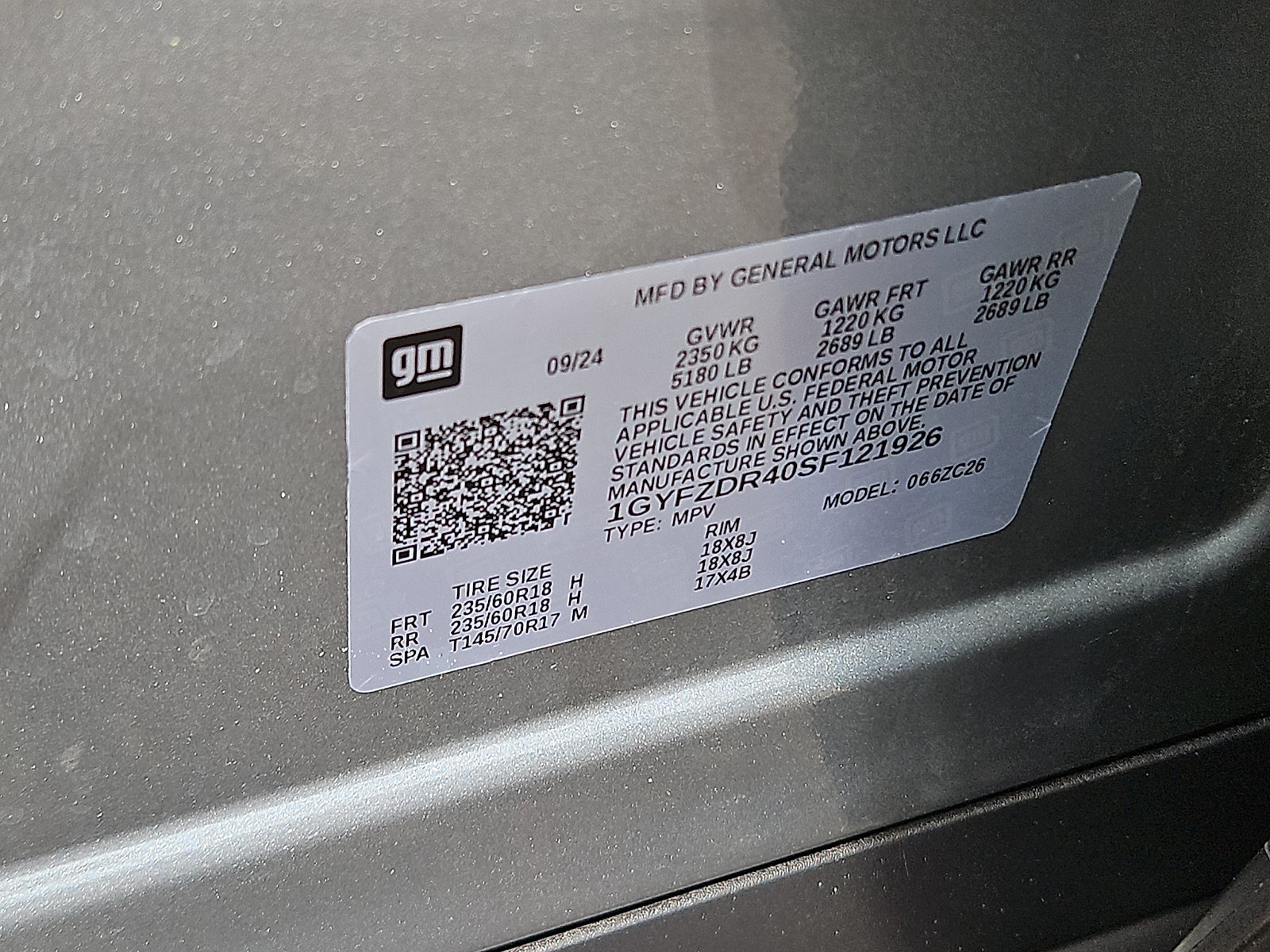 Certified 2025 Cadillac XT4 Premium Luxury AWD/4WD image 27