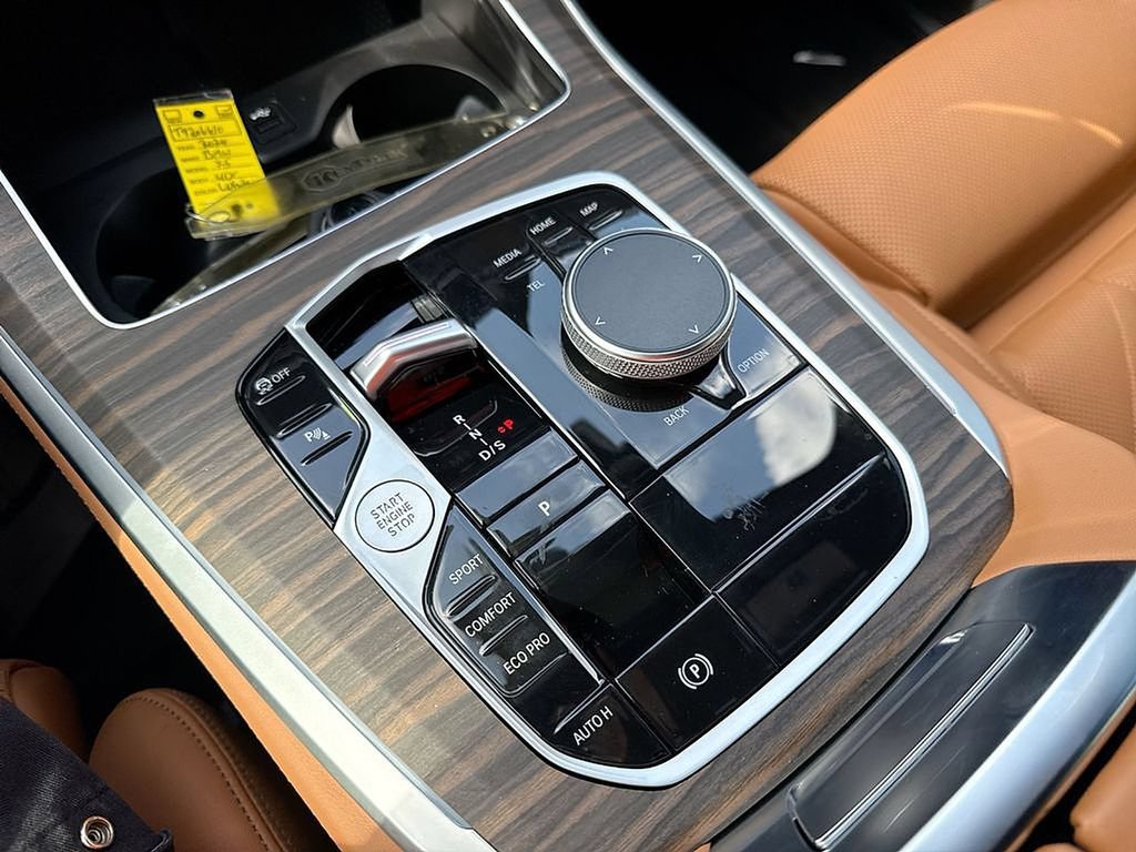 Used 2026 BMW X5 sDrive40i w/ Premium Package RWD image 12