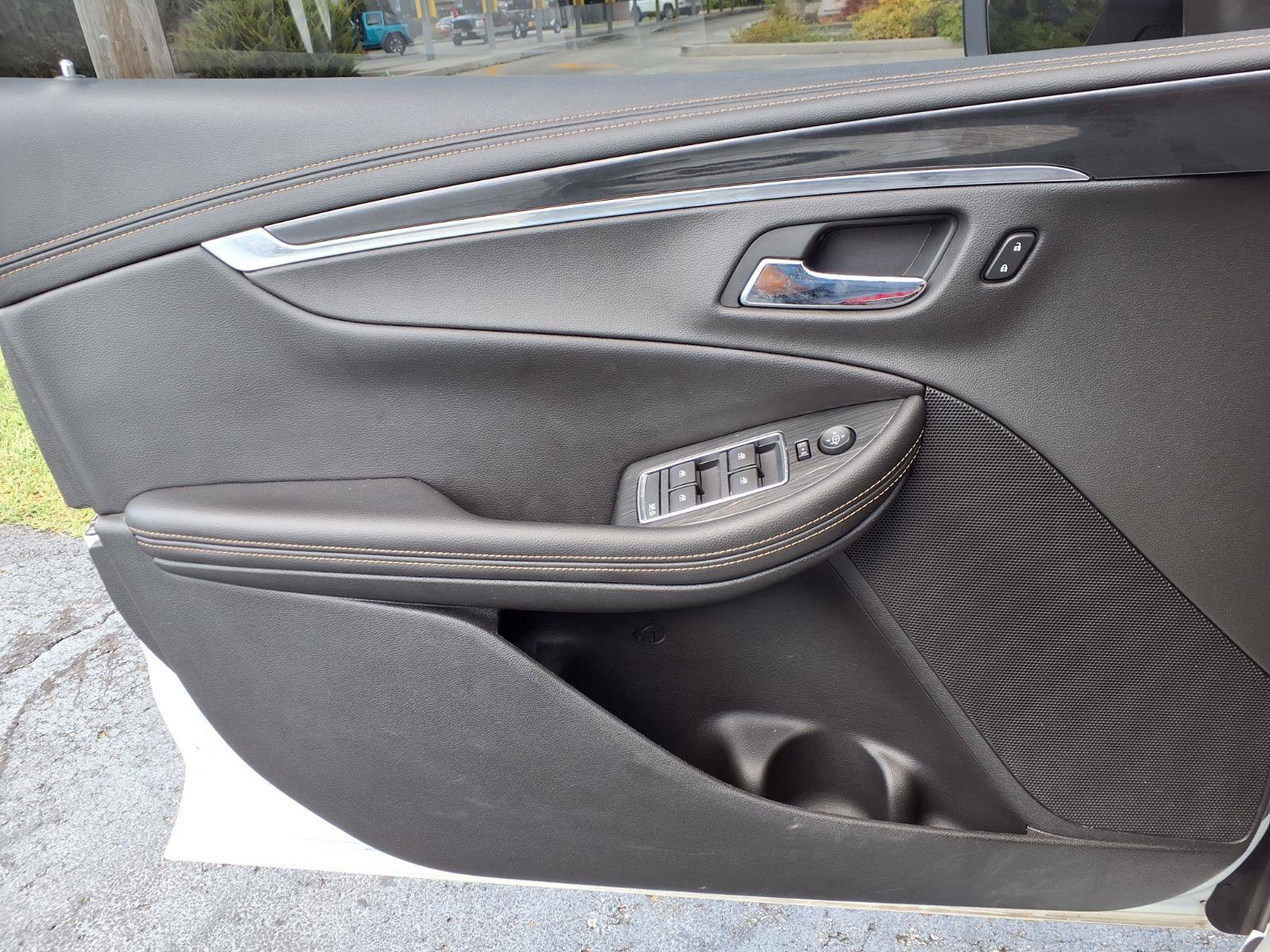Used 2020 Chevrolet Impala LT FWD image 16