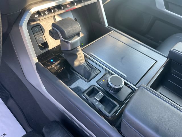 Used 2025 Toyota Tundra Platinum AWD/4WD image 25