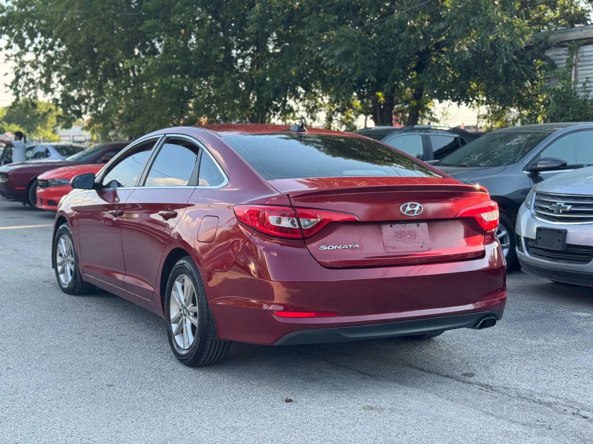 Used 2016 Hyundai Sonata SE w/ Winter Weather Package FWD image 6