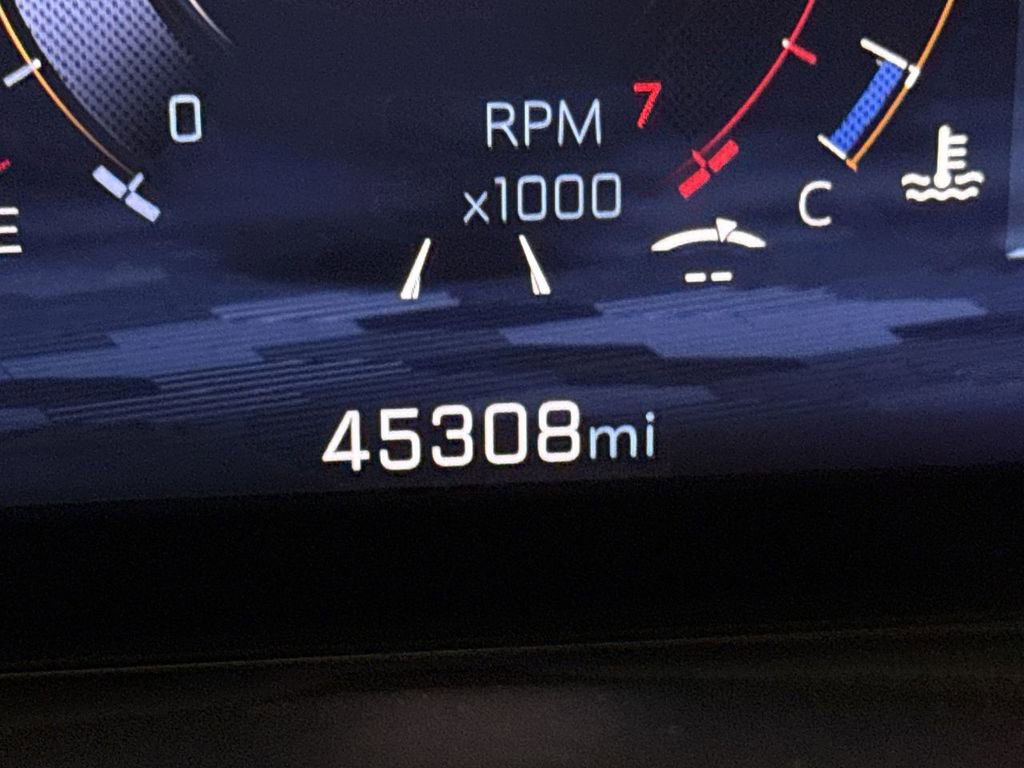 Used 2024 Chevrolet Traverse LT AWD/4WD image 12