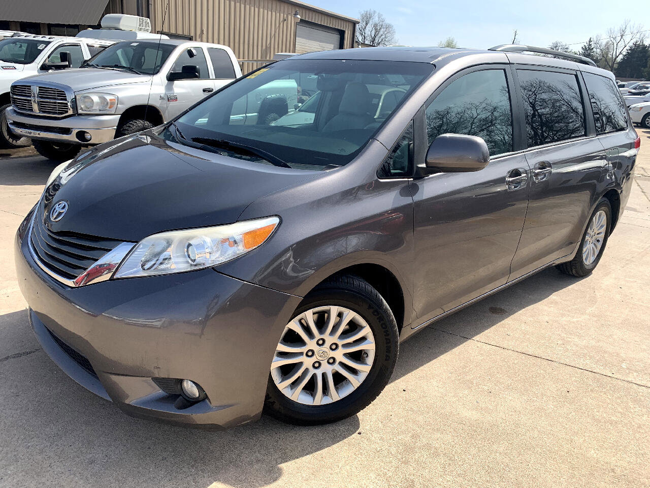 Used 2014 Toyota Sienna XLE