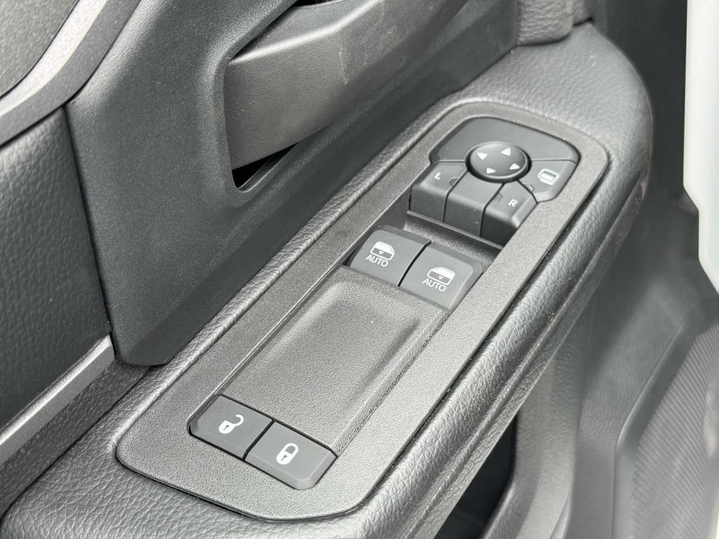 New 2025 RAM 3500 Tradesman AWD/4WD image 27