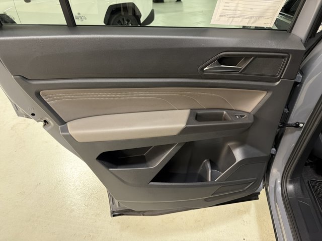 Used 2022 Volkswagen Atlas Cross Sport SE FWD image 24