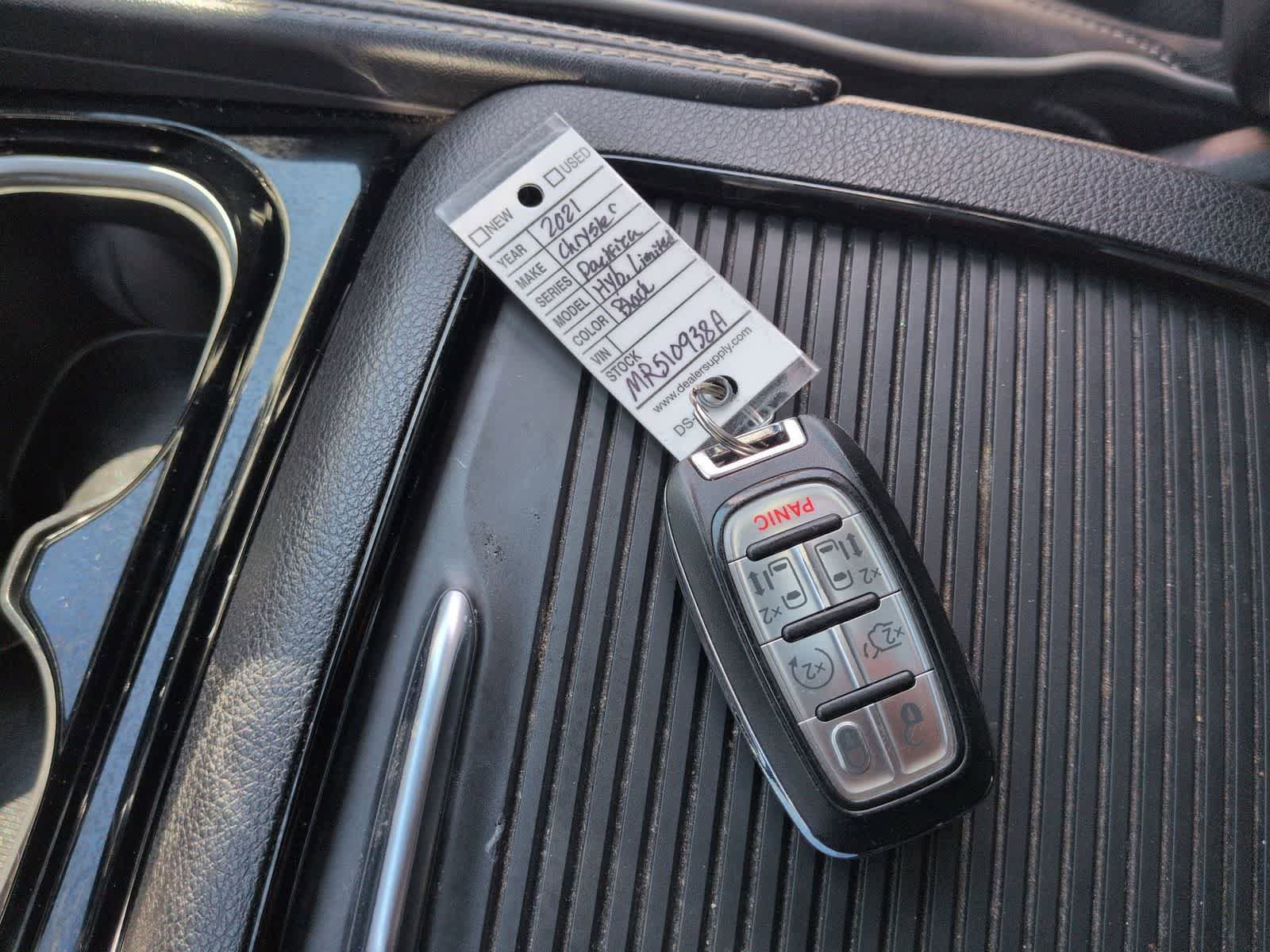 Used 2021 Chrysler Pacifica Limited w/ S Appearance Package FWD image 37