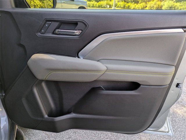 New 2025 Chevrolet Colorado ZR2 w/ Midnight Edition image 34