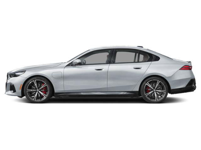 New 2027 BMW 550e xDrive AWD/4WD image 3