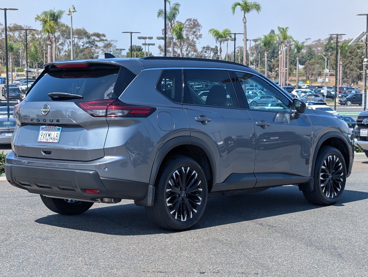 Used 2026 Nissan Rogue Dark Armor FWD image 13