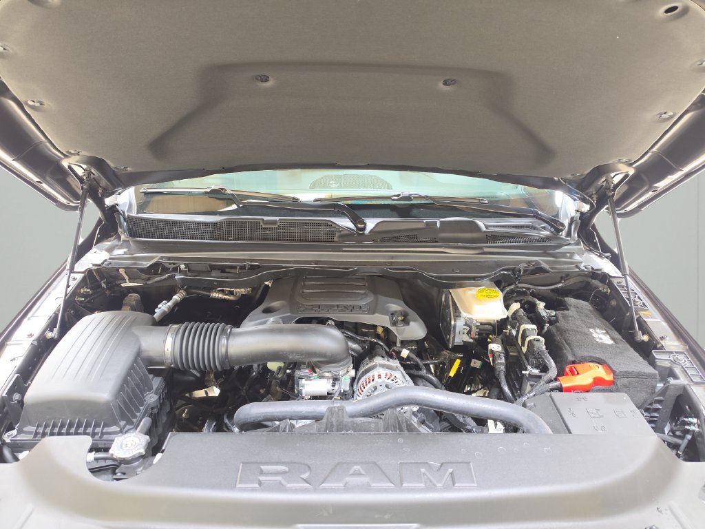 New 2027 RAM 1500 4x4 Crew Cab image 9