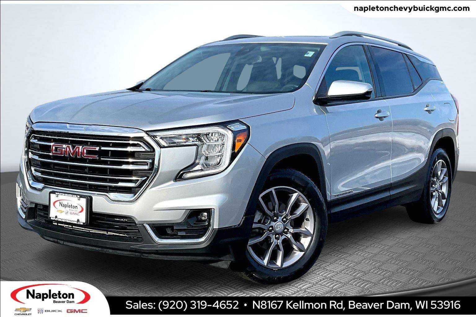 Used 2022 GMC Terrain SLT w/ Infotainment Package II image 1