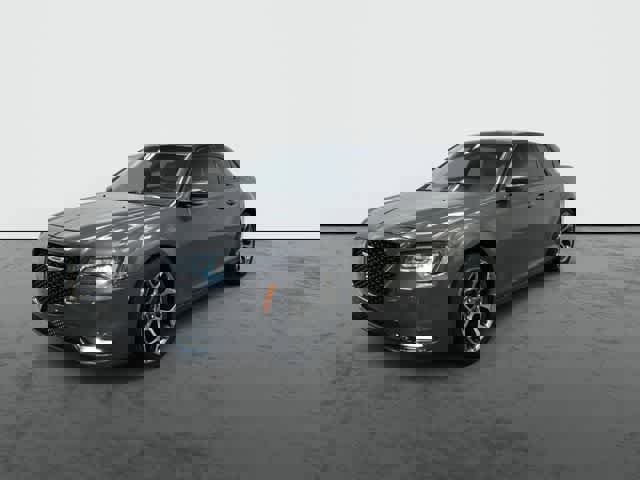 Used 2018 Chrysler 300 S w/ 300S Premium Group image 7