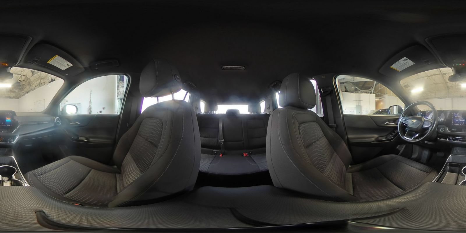 Used 2025 Chevrolet Equinox LT FWD image 42