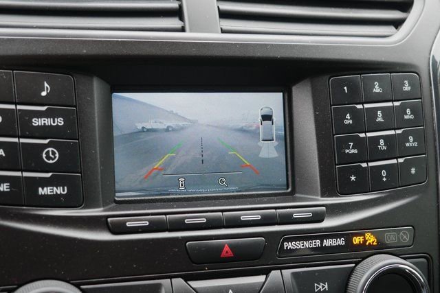 Used 2018 Ford Explorer XLT image 3