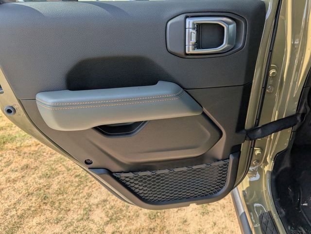 New 2026 Jeep Gladiator Mojave AWD/4WD image 25