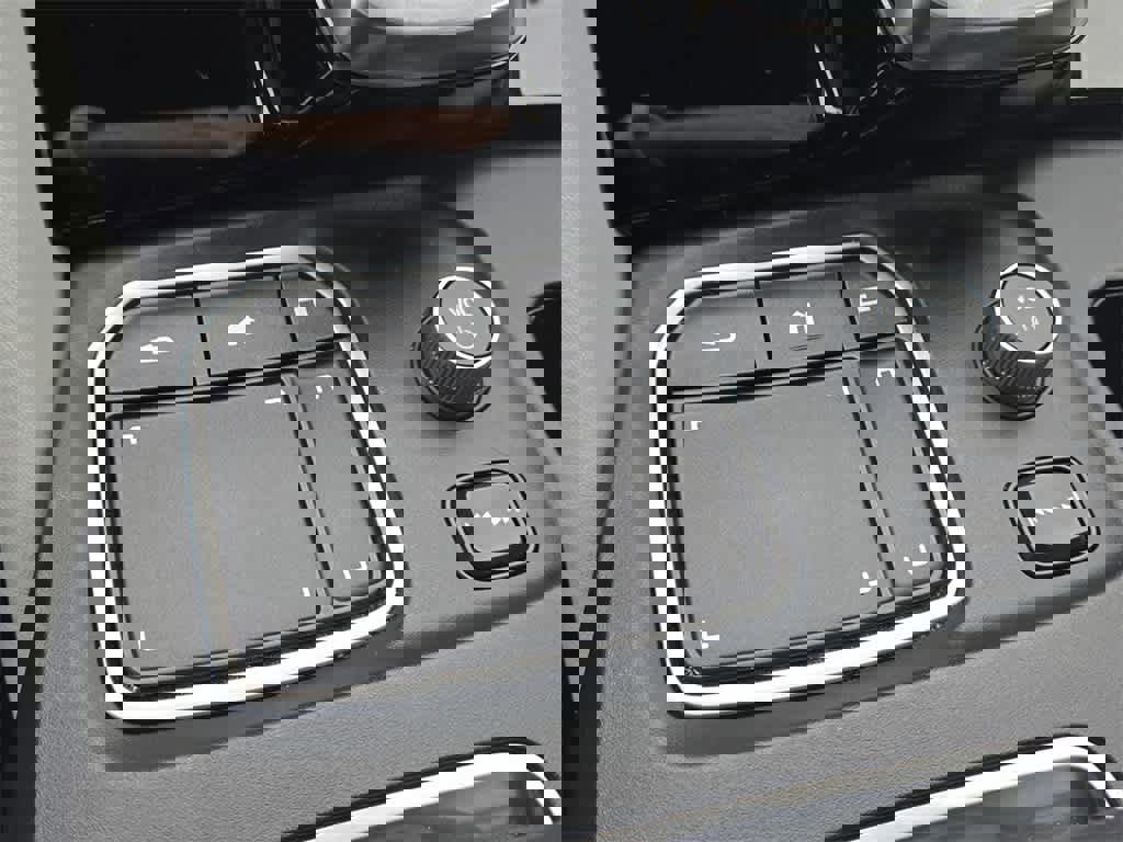 Used 2022 Acura MDX FWD w/ Technology Package image 18