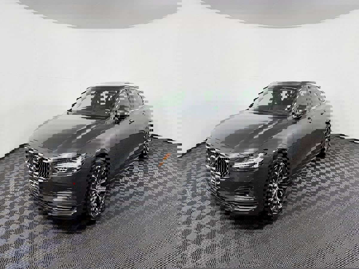 Used 2022 Volvo S90 B6 Momentum w/ Advanced Package AWD/4WD image 2