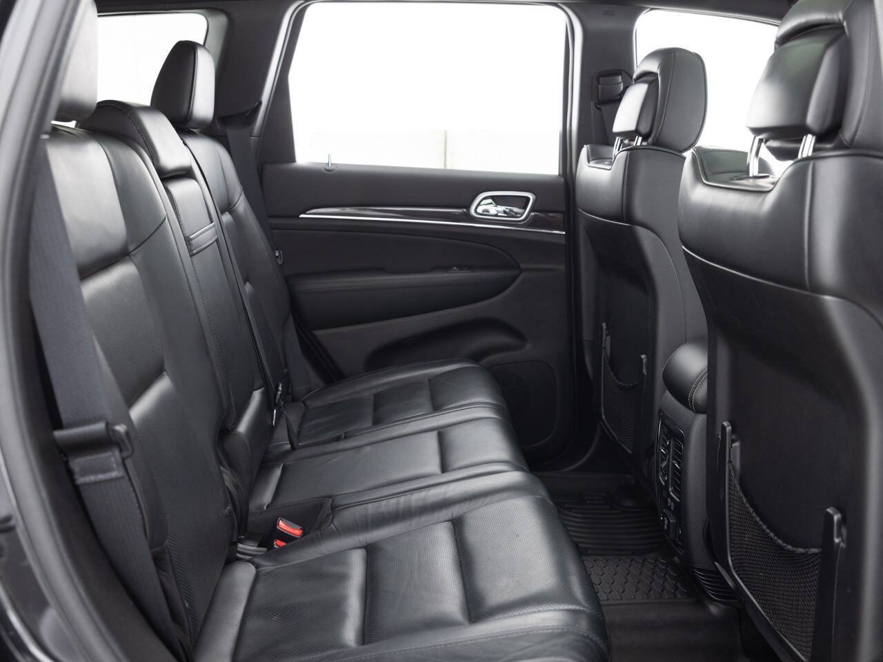 Used 2015 Jeep Grand Cherokee High Altitude AWD/4WD image 29