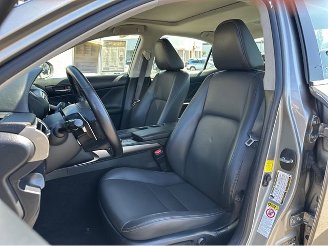 Used 2016 Lexus IS 200t image 12