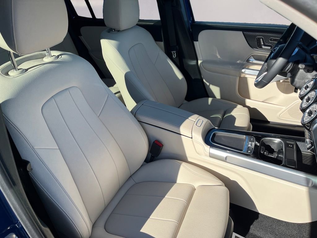 Certified 2025 Mercedes-Benz GLB 250 4MATIC image 14