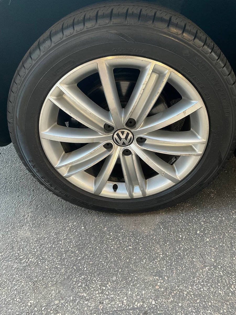 Used 2016 Volkswagen Tiguan SE AWD/4WD image 4