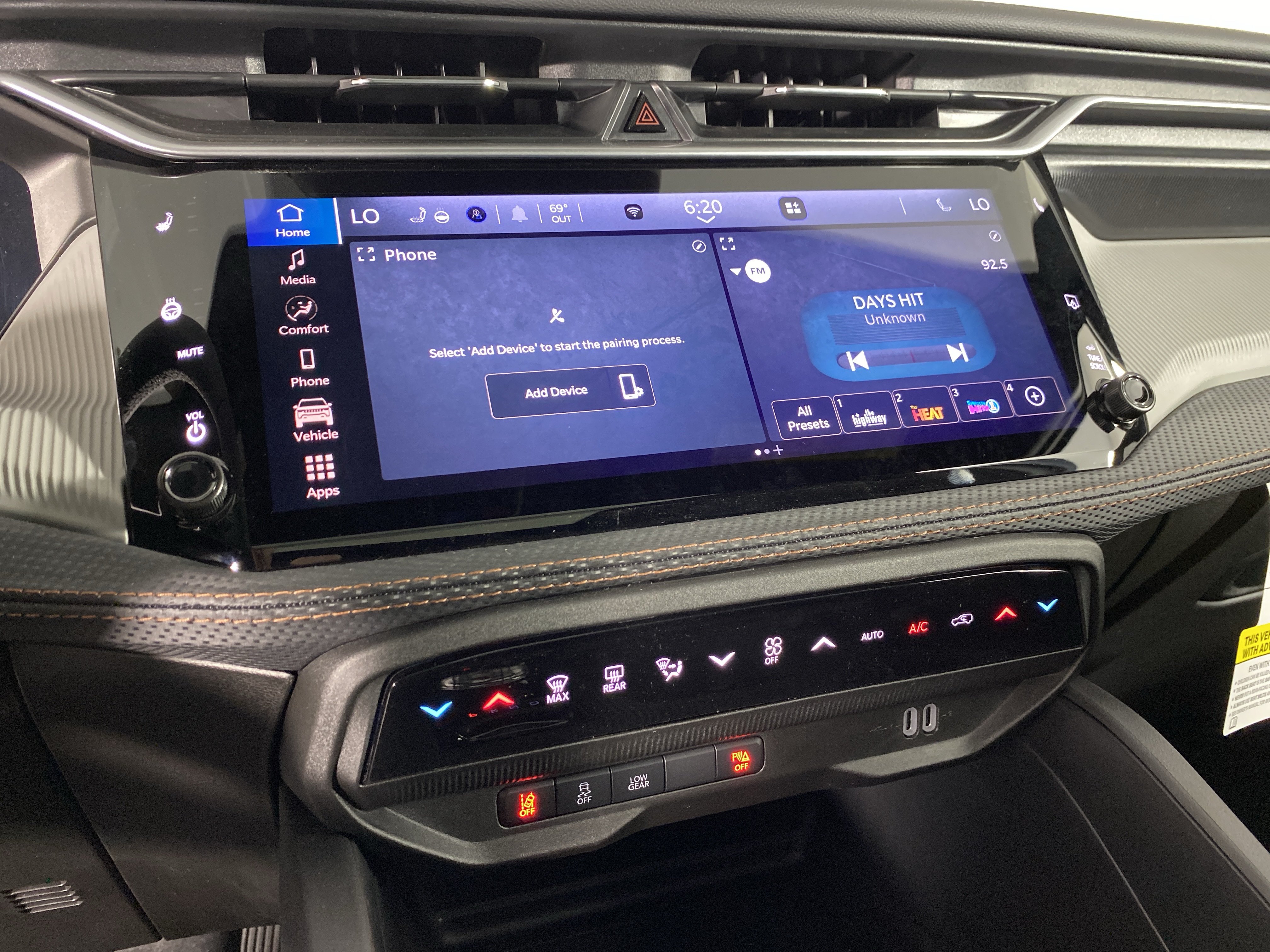 New 2026 Jeep Cherokee Limited AWD/4WD image 26