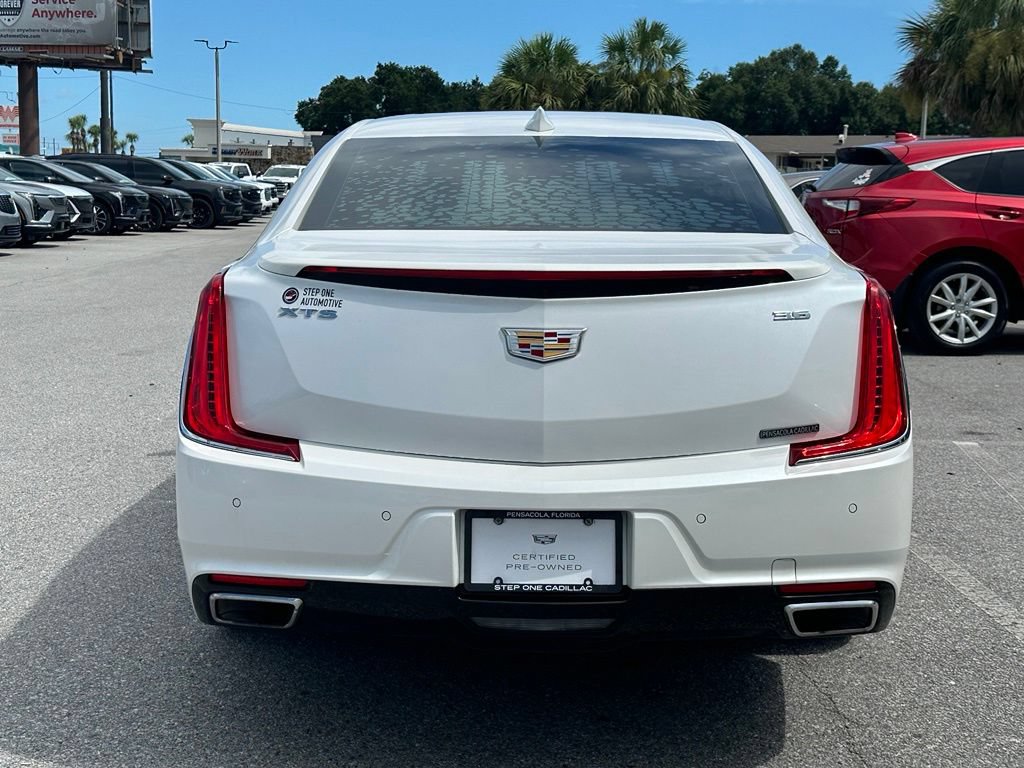 Used 2019 Cadillac XTS Luxury w/ Driver Awareness Package FWD image 5