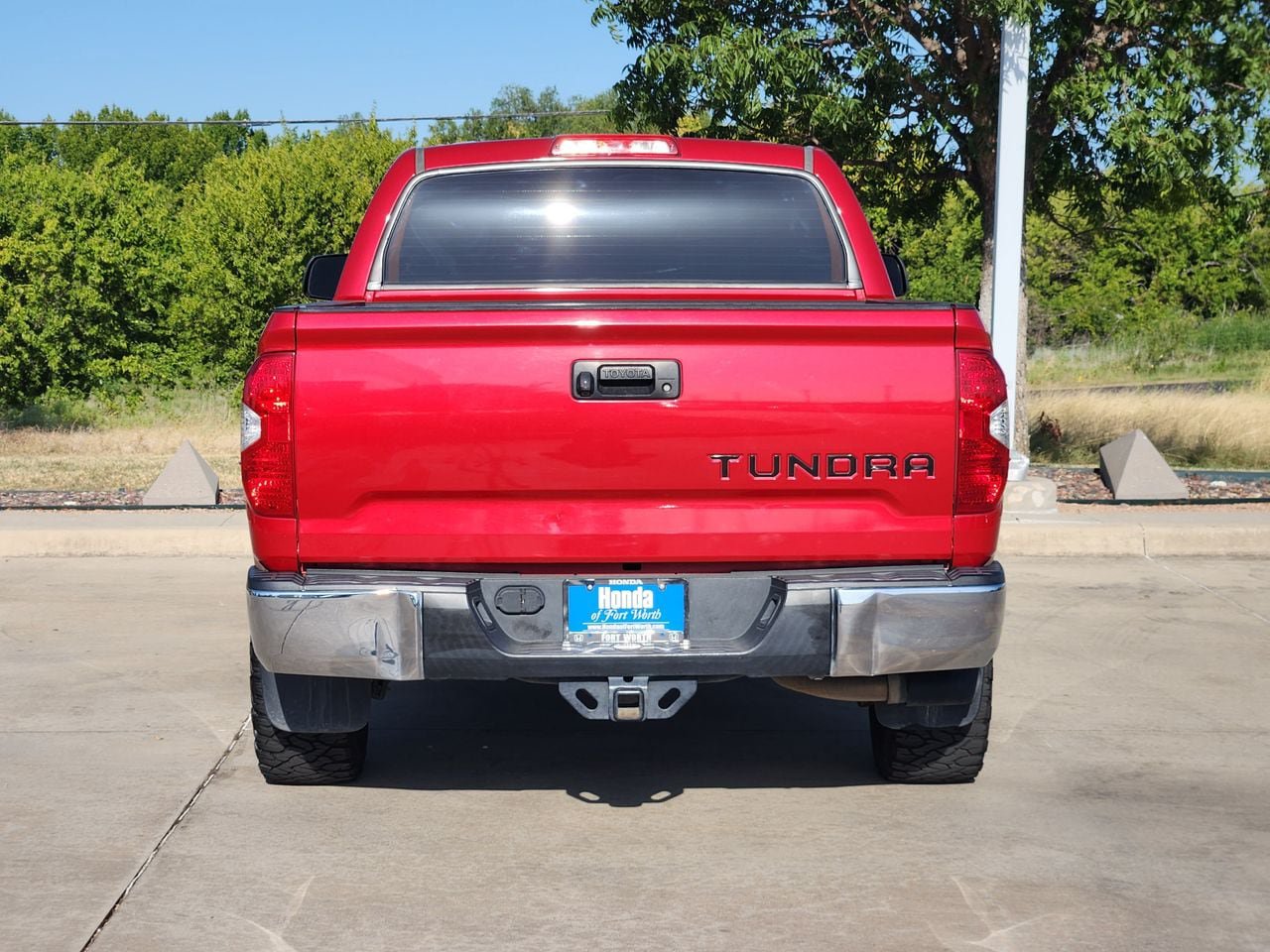 Used 2018 Toyota Tundra SR5 w/ SR5 Upgrade Package RWD image 6