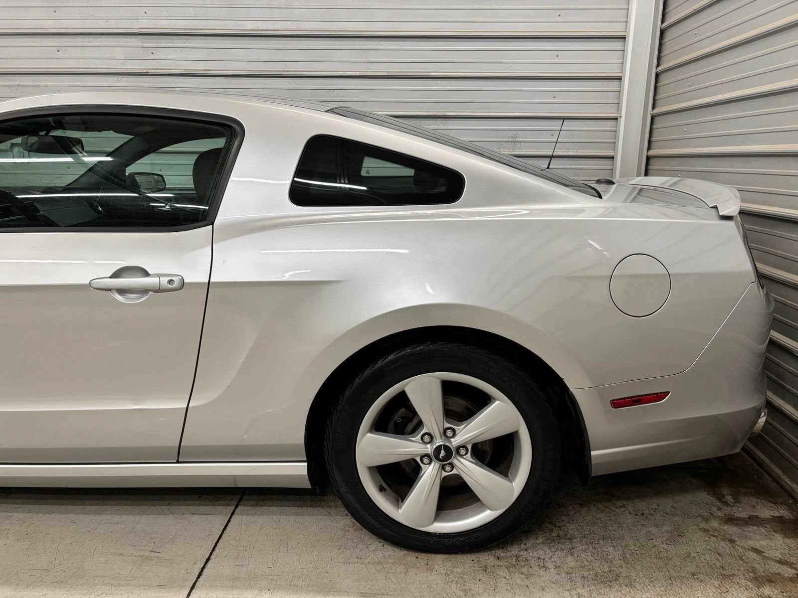 Used 2014 Ford Mustang GT Premium w/ Comfort Package RWD image 5