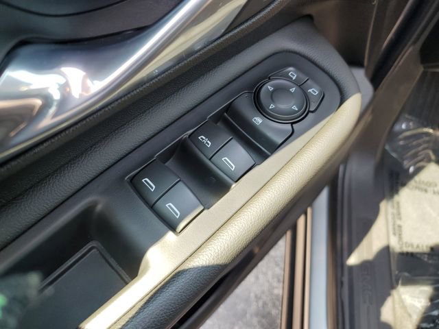 Used 2023 GMC Terrain SLT image 21