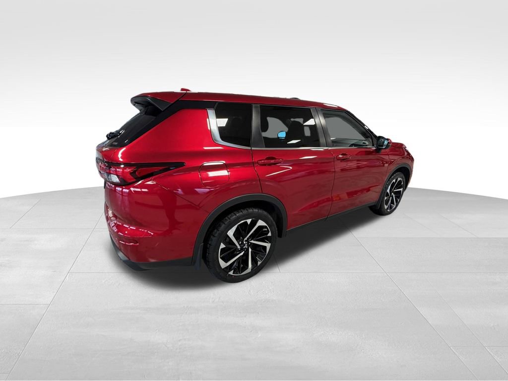 Used 2022 Mitsubishi Outlander ES image 6