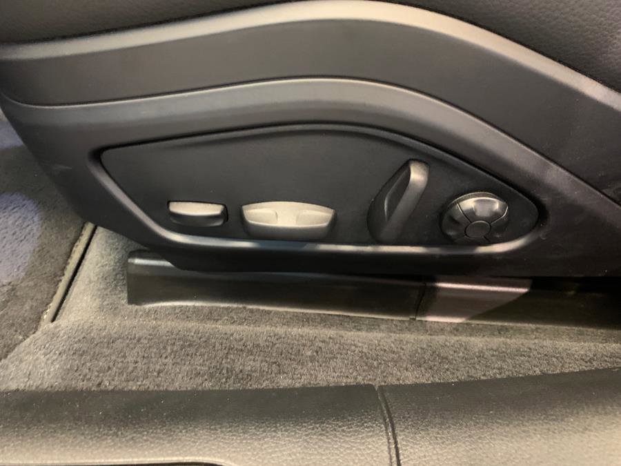 Used 2023 Porsche Panamera 4 Platinum Edition w/ Assistance Package image 17