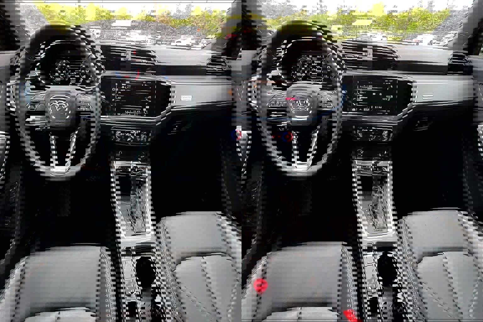 Used 2024 Audi Q3 2.0T Premium image 16