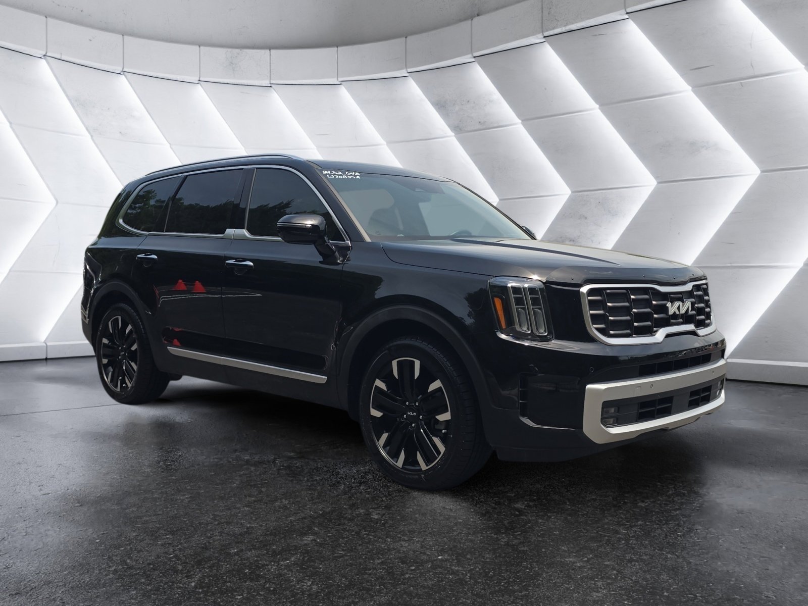 Used 2024 Kia Telluride SX Prestige w/ Towing Package AWD/4WD image 7