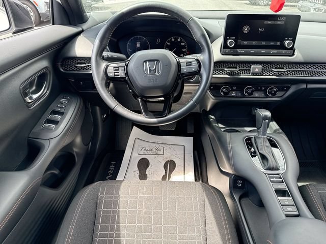 Used 2025 Honda HR-V Sport image 14