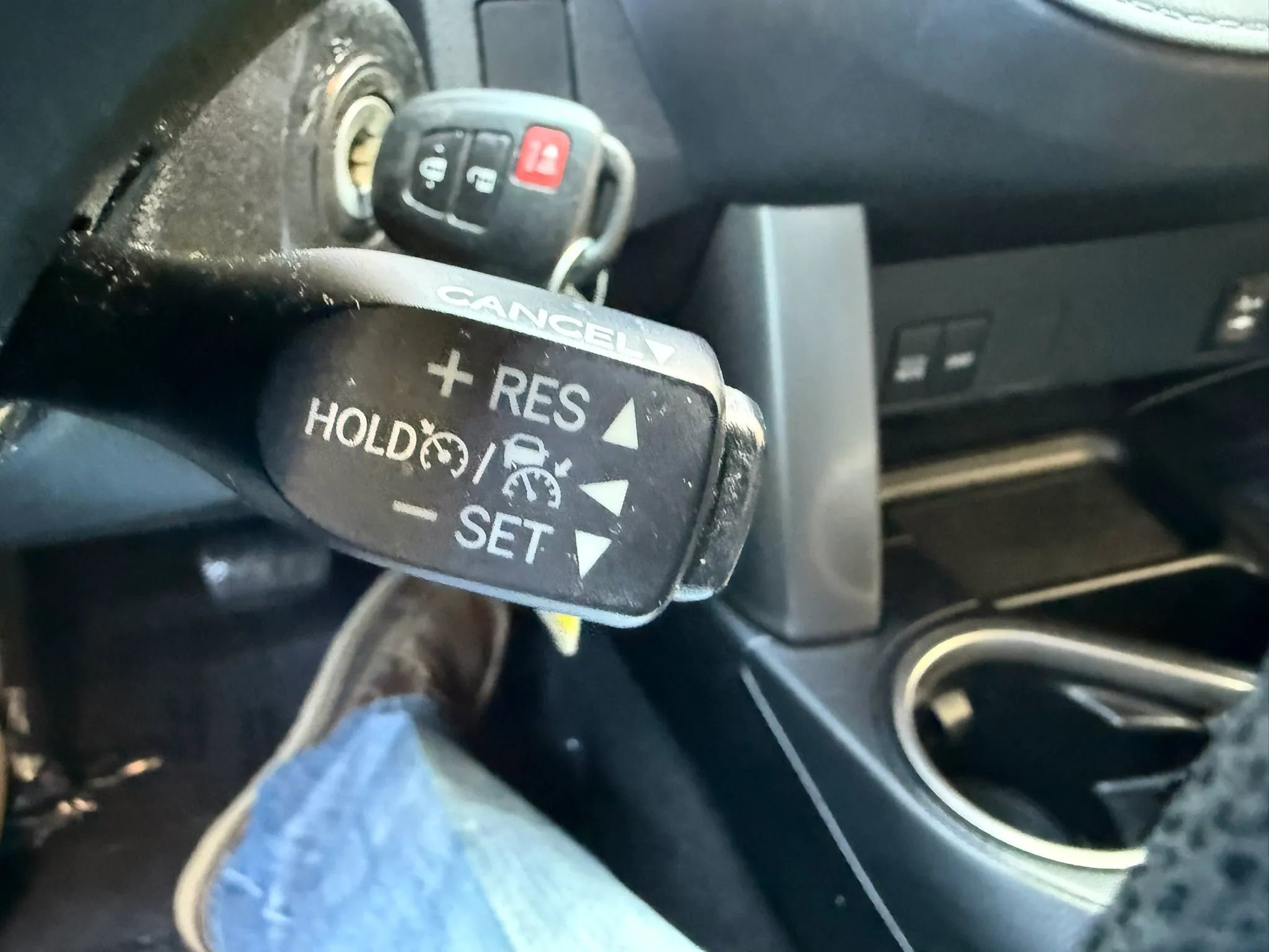 Used 2017 Toyota RAV4 LE FWD image 14