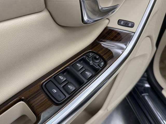 Used 2015 Volvo S60 T5 Platinum image 11