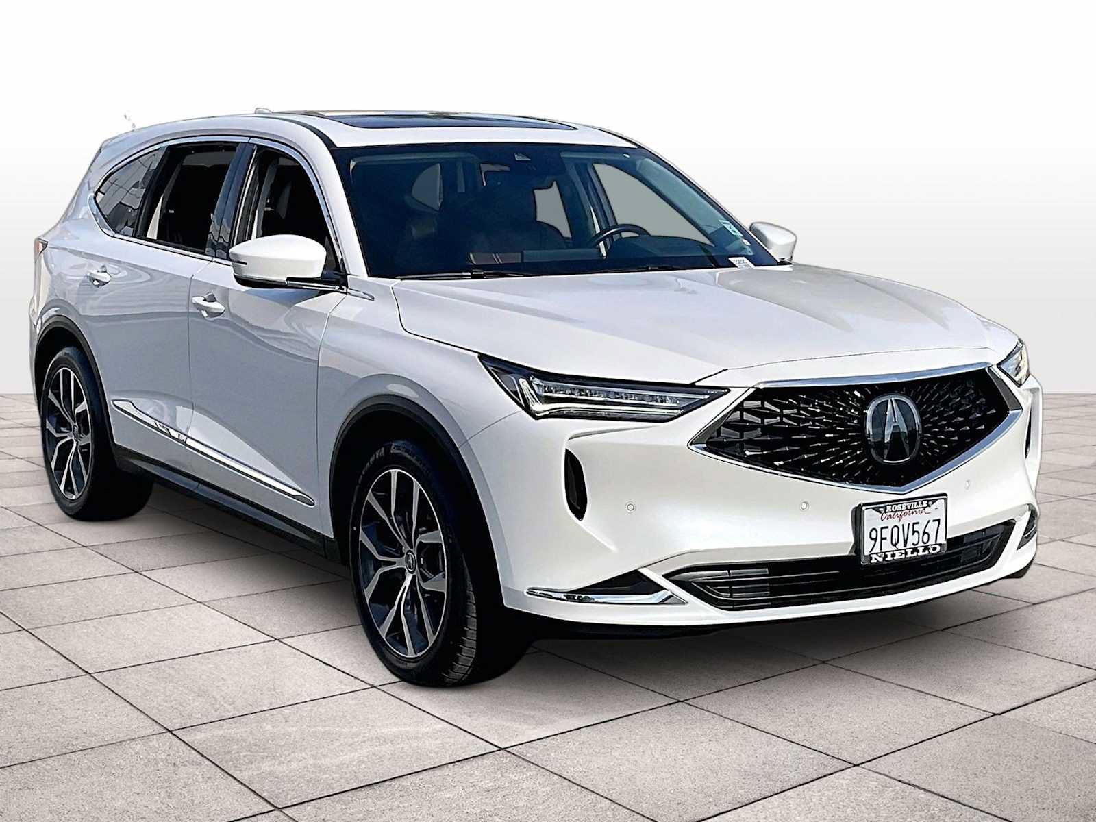 Used 2023 Acura MDX w/ Technology Package AWD/4WD image 2