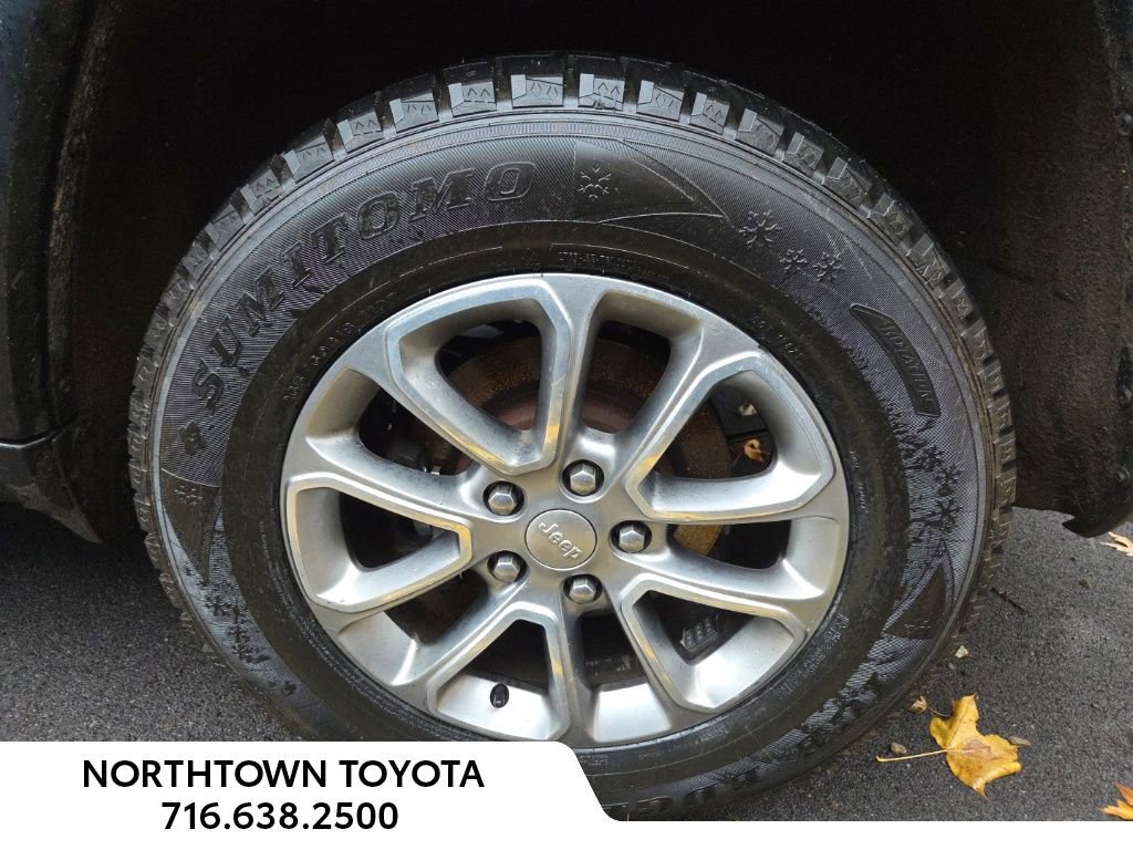 Used 2016 Jeep Grand Cherokee Limited image 9